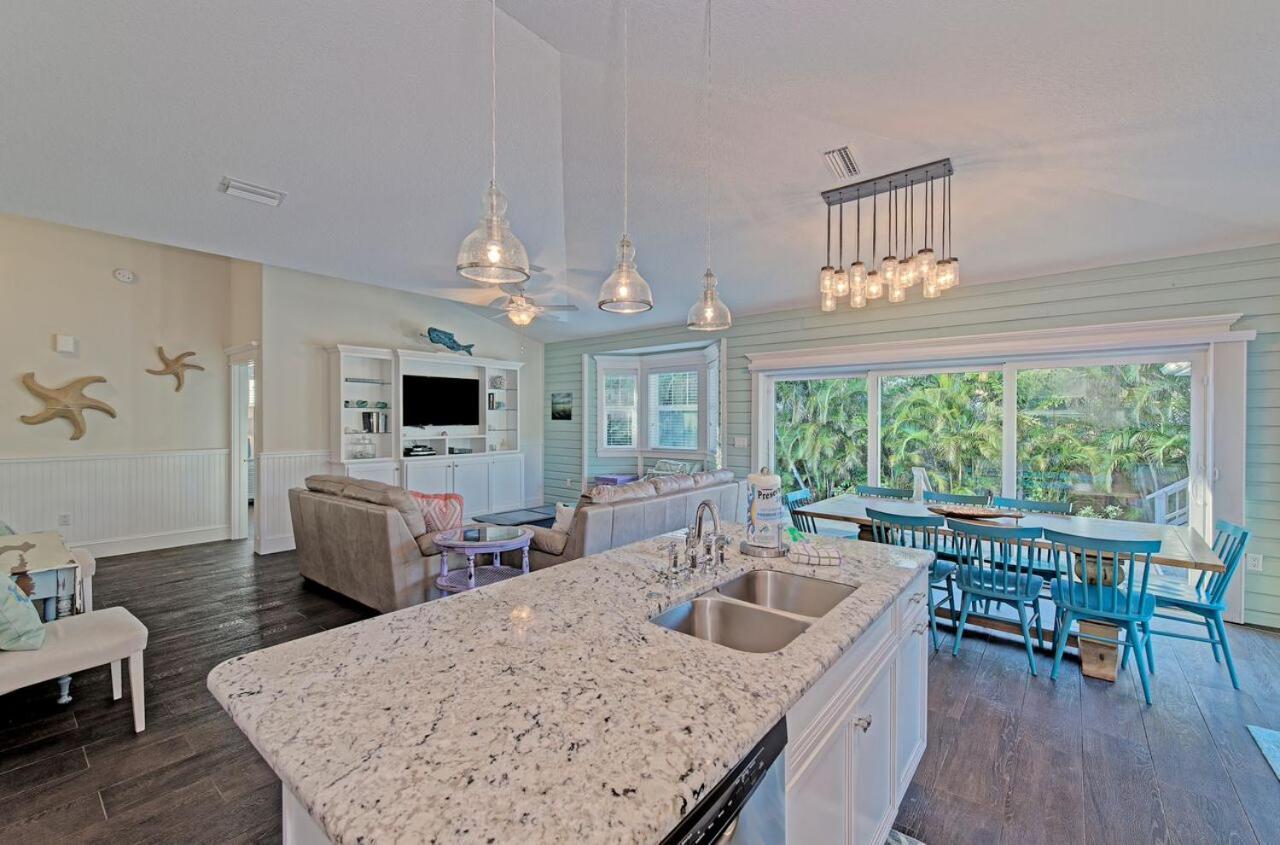 Mermaids Crossing By Beach Retreats Holmes Beach Exterior foto